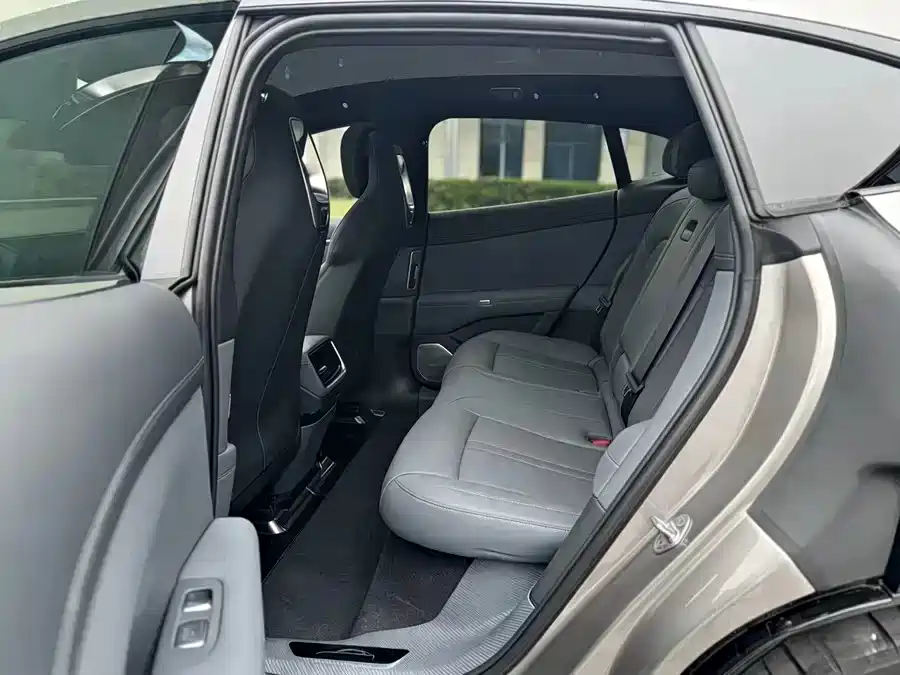 Xiaomi Auto Xiaomi YU7 2025 Extended Range AWD Pro фото 6