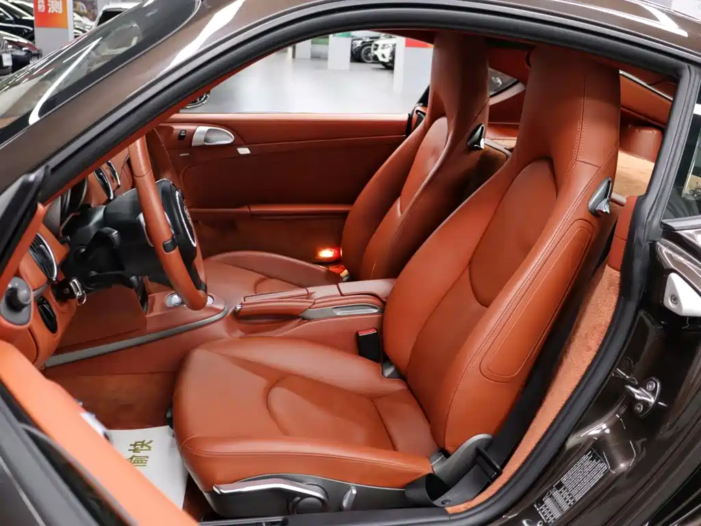 صورة 9 - Porsche Cayman