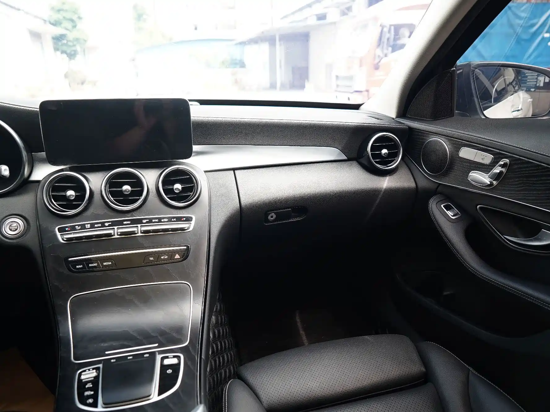 Фото 14 - Mercedes-Benz C-Class