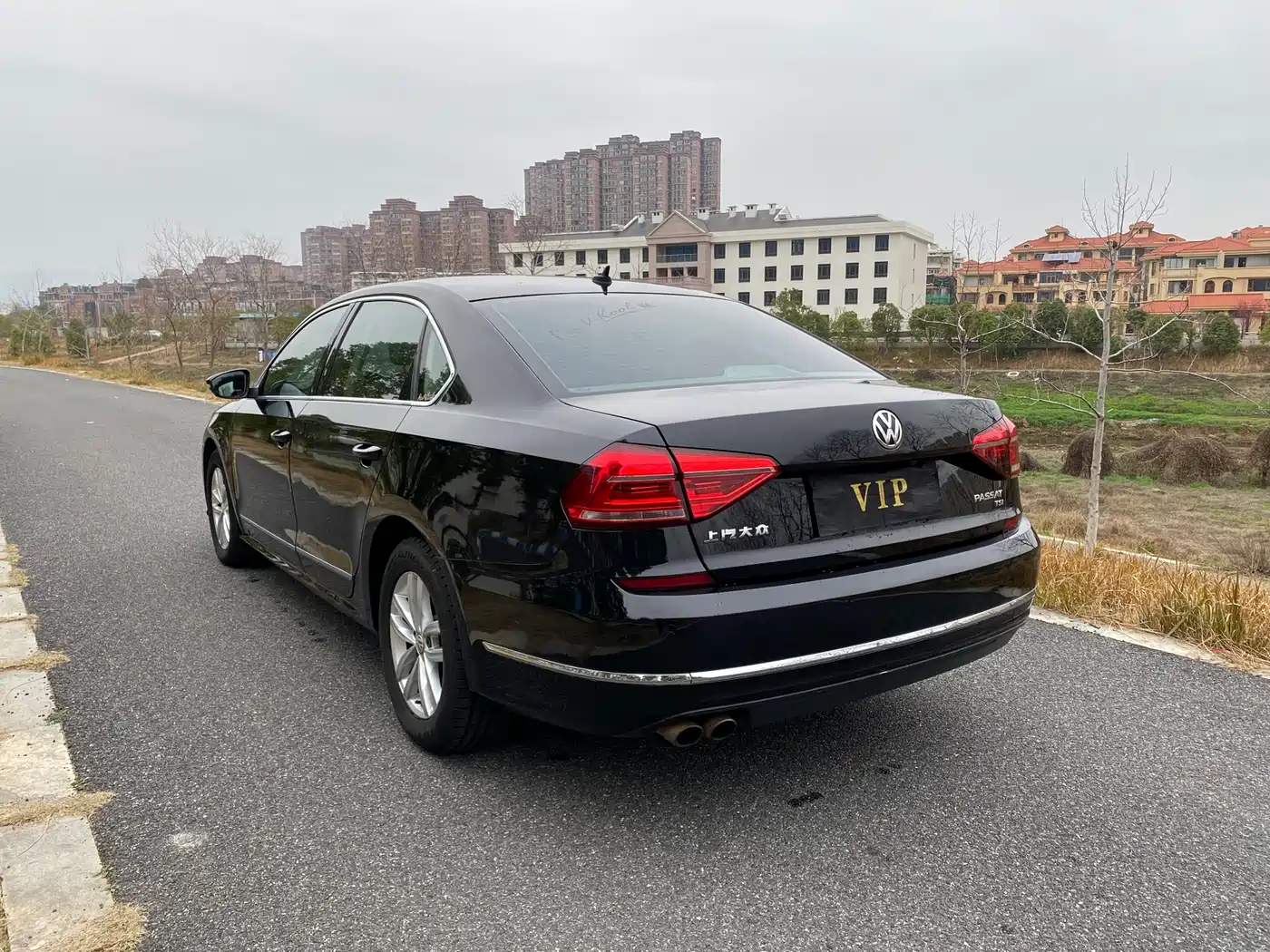 Volkswagen Passat 2017 330TSI DSG Prestige фото 7