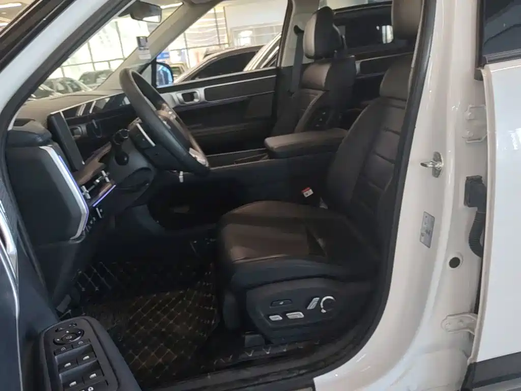 Hyundai Santa Fe 2025 2024 2.0T Connoisseur Pro Max