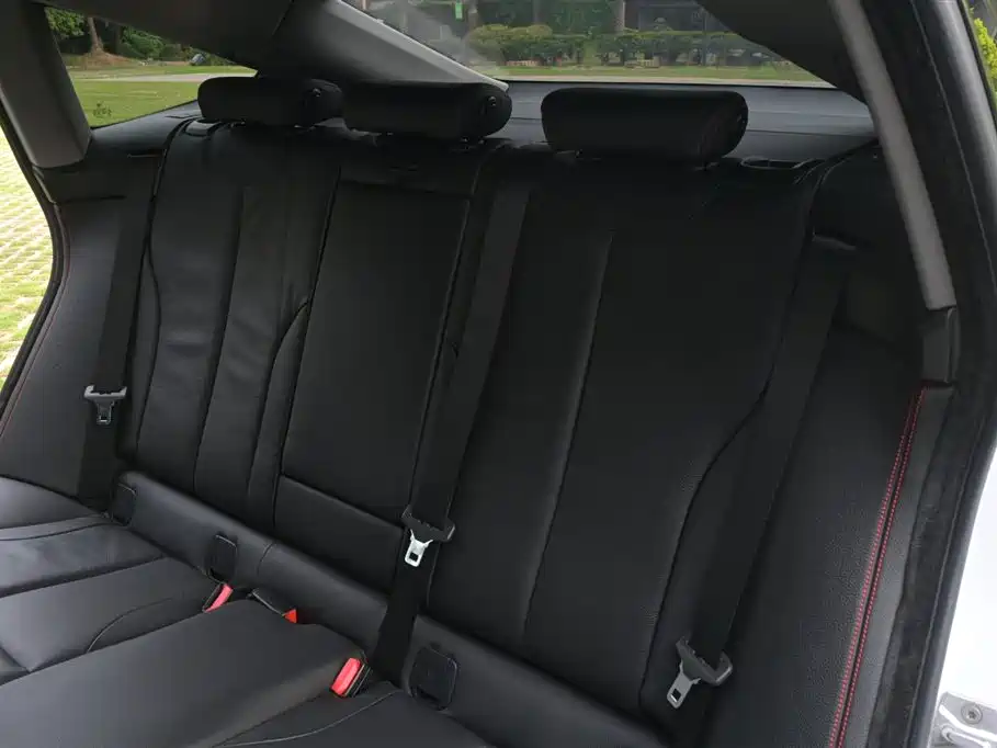 BMW 3 Series GT 2016 320i Design Package фото 52
