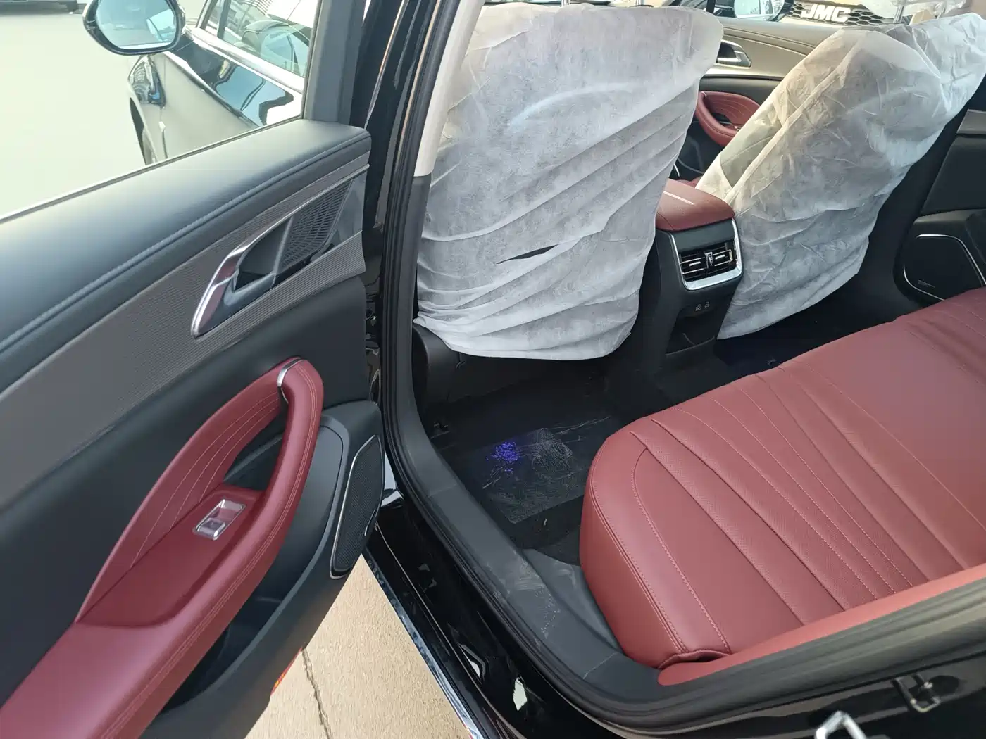 Hongqi H5 2024 1.5T DCT Smart Connect Flag Joy Edition фото 8