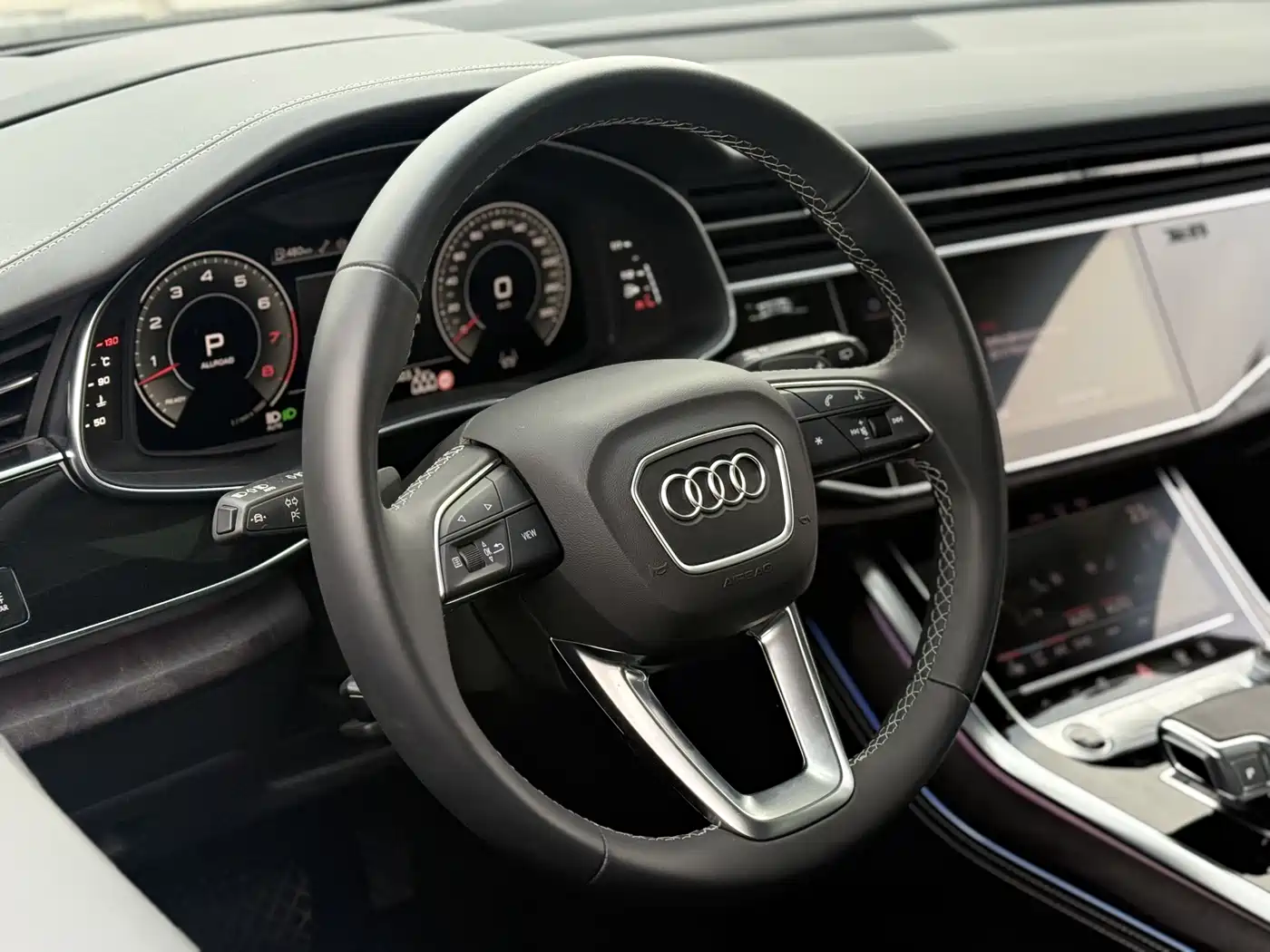 Audi Q8 2024 55 TFSI Luxury Sport фото 13