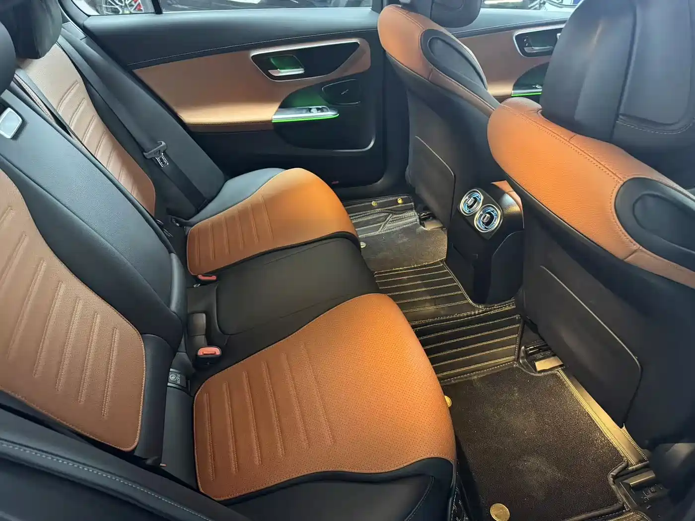 Mercedes-Benz C-Class 2024 Facelift III C 260 L Sport фото 10