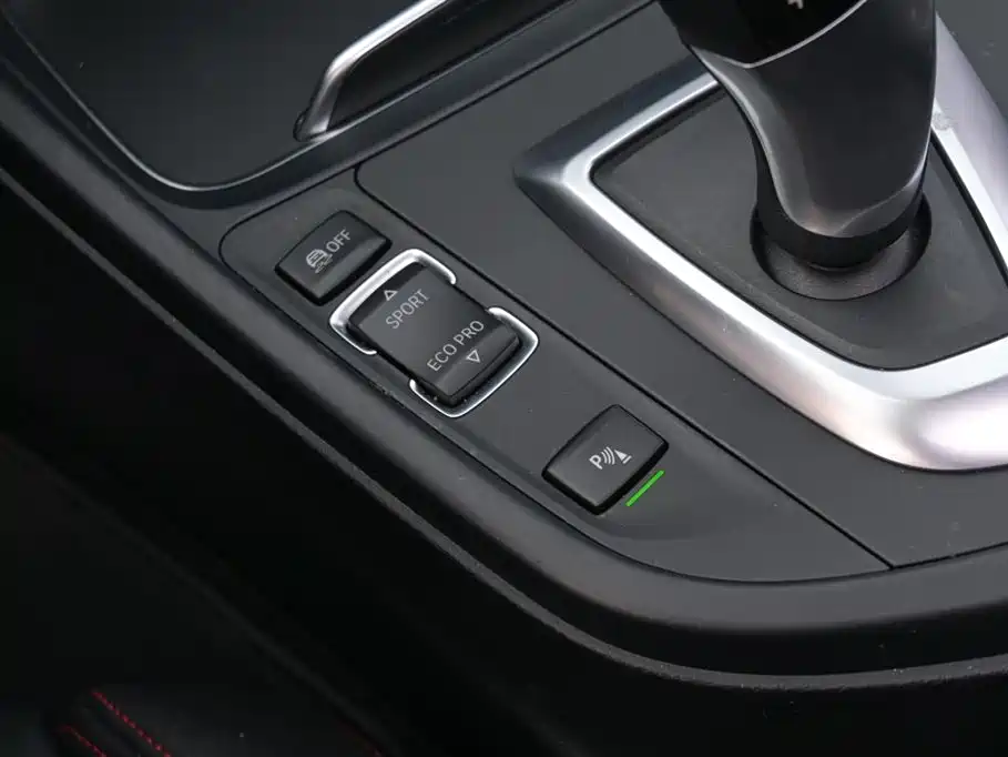 BMW 3 Series GT 2016 320i Design Package фото 37