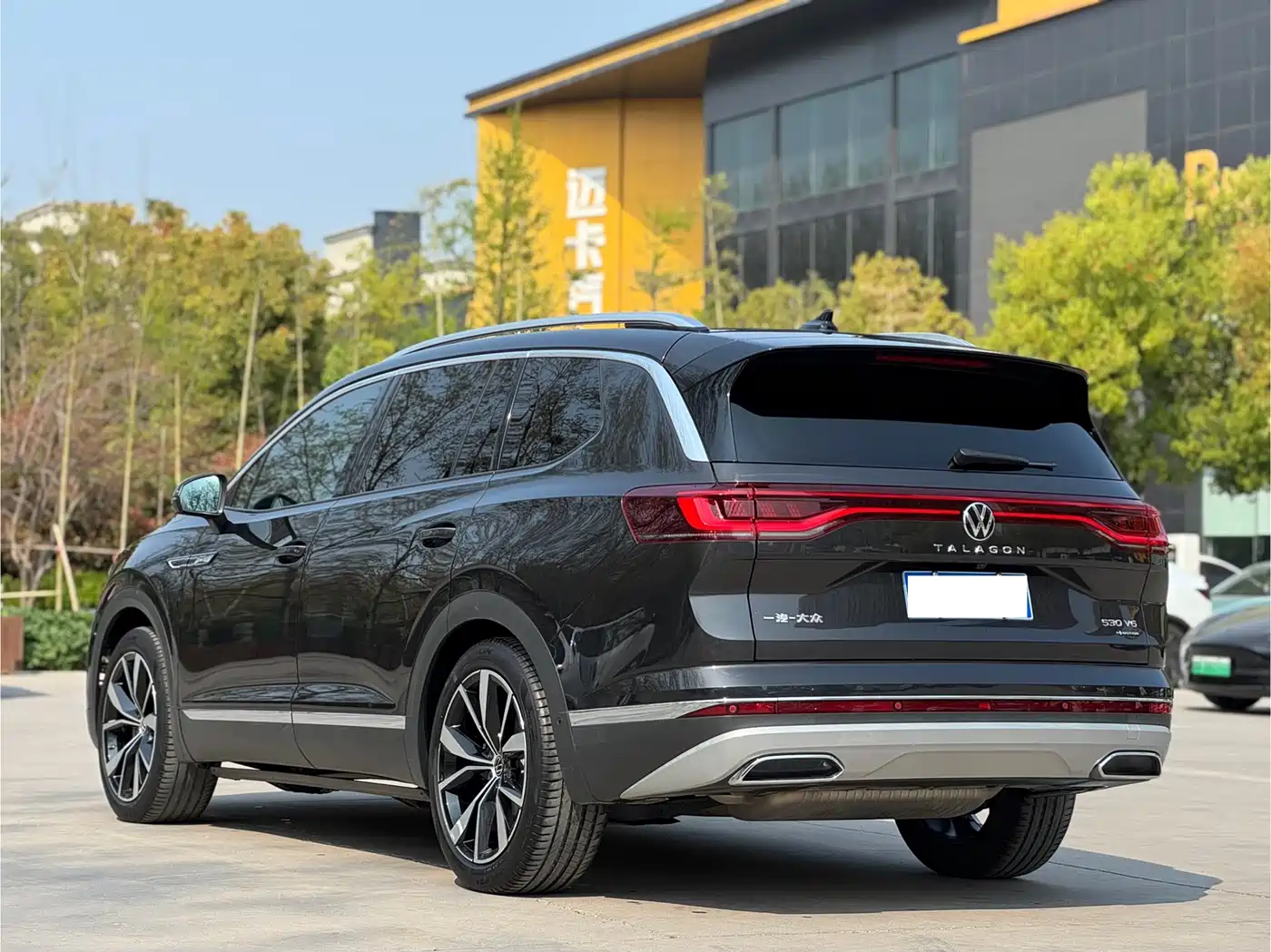 Volkswagen Talagon 2022 530TSI 4WD Flagship Victory Pro Edition 6-seater фото 6