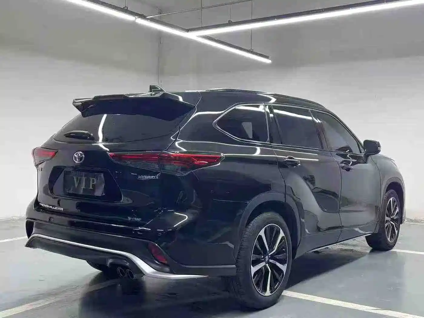 Toyota Crown Kluger 2022 2.5L HEV 4WD Premium Edition фото 9