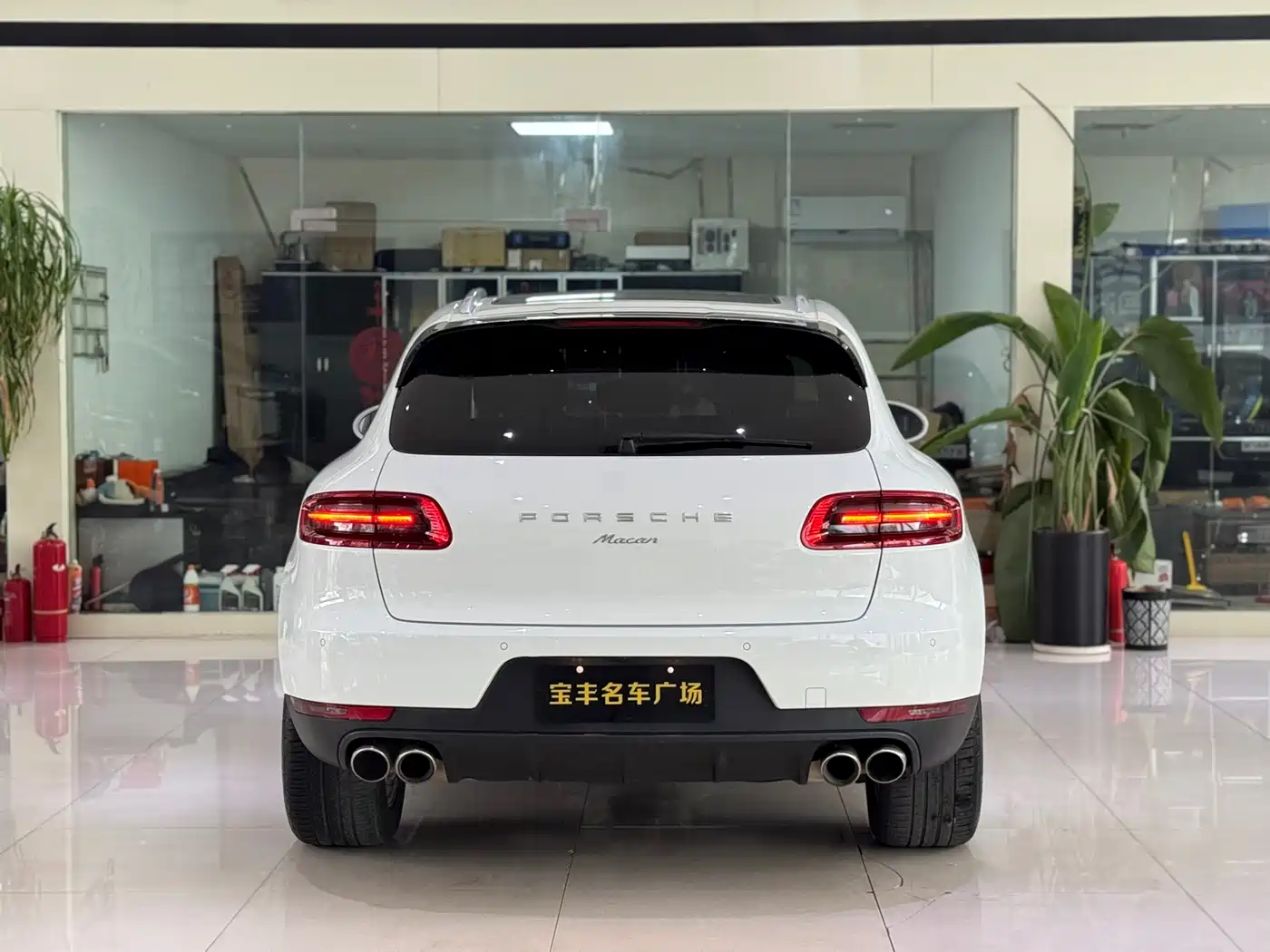 Porsche Macan 2017 Macan 2.0T фото 15