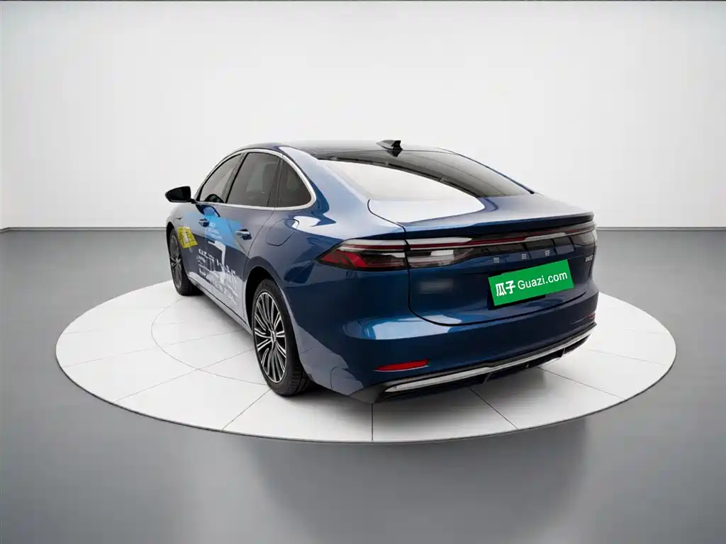 Geely Galaxy Galaxy A7 2025 EM-i фото 5