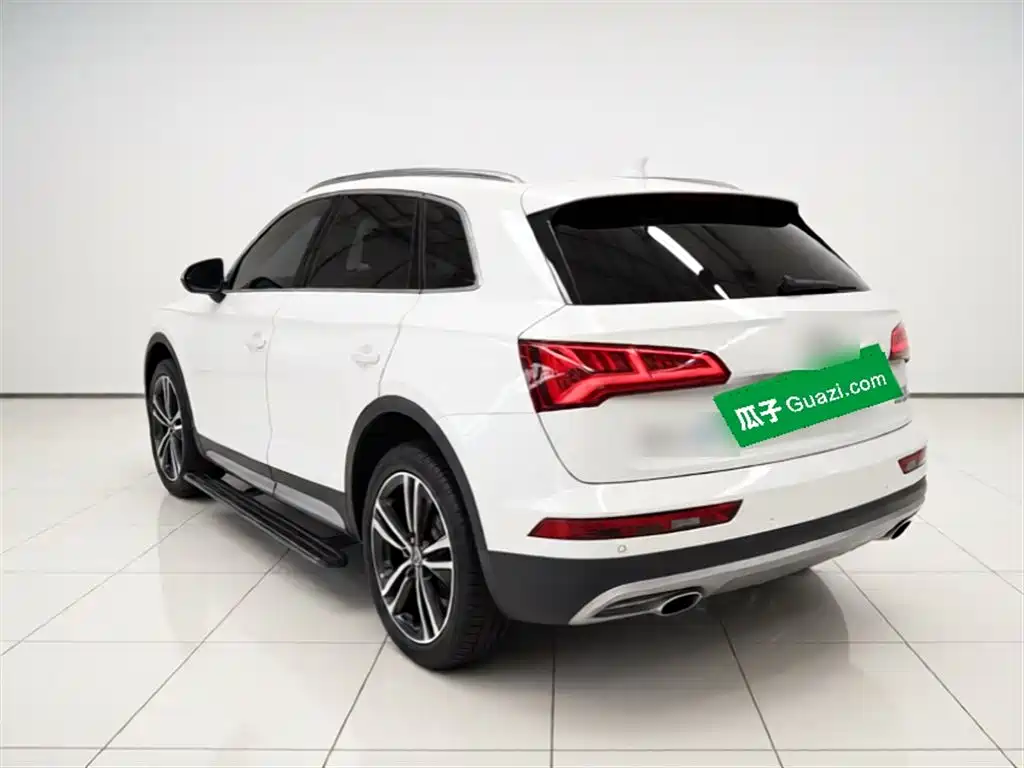 Audi Q5L 2018 45 TFSI Exclusive Elegance (China V) фото 5