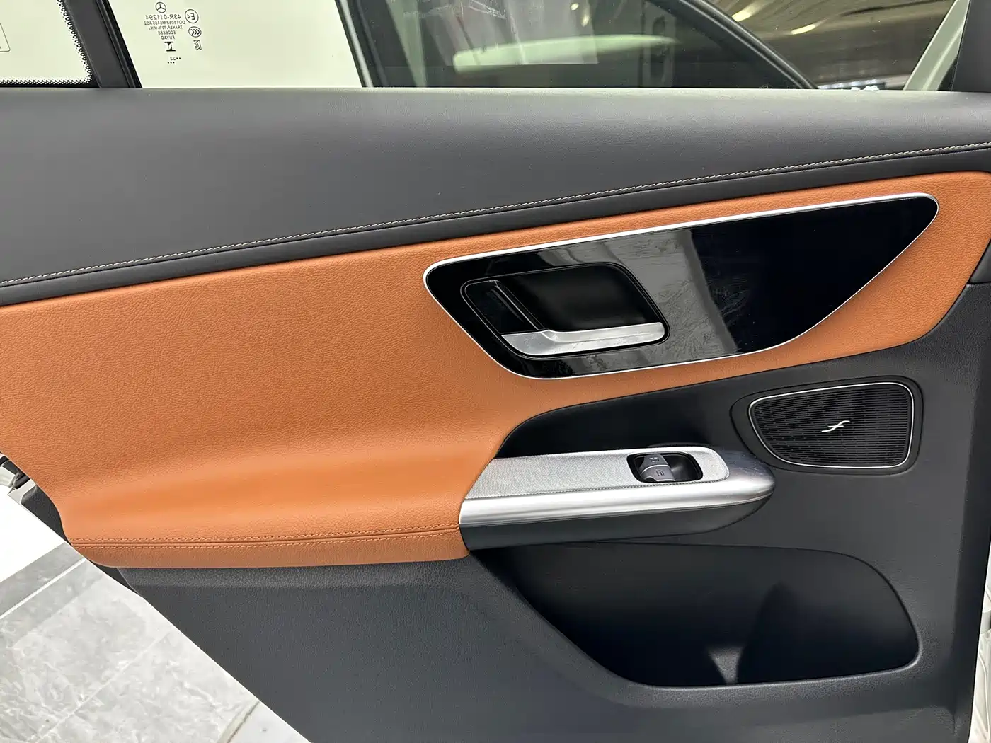 Mercedes-Benz GLC 2024 GLC 260 L 4MATIC Luxury 5-seater фото 24
