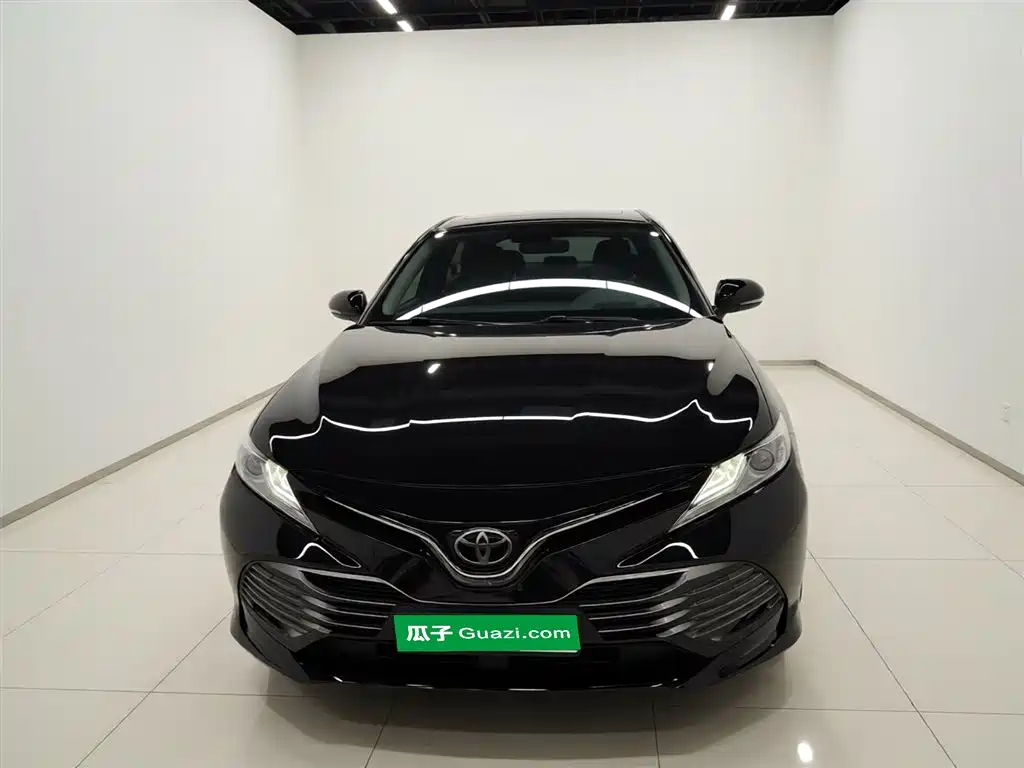 Toyota Camry 2018 2.0G Luxury Edition фото 3
