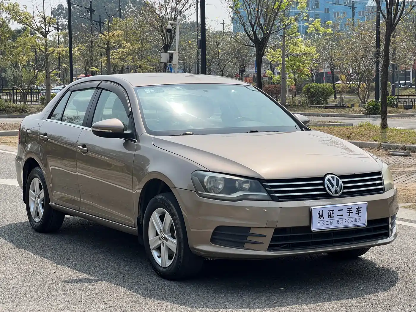 Volkswagen Bora 2014 1.6L Manual Fashion фото 3