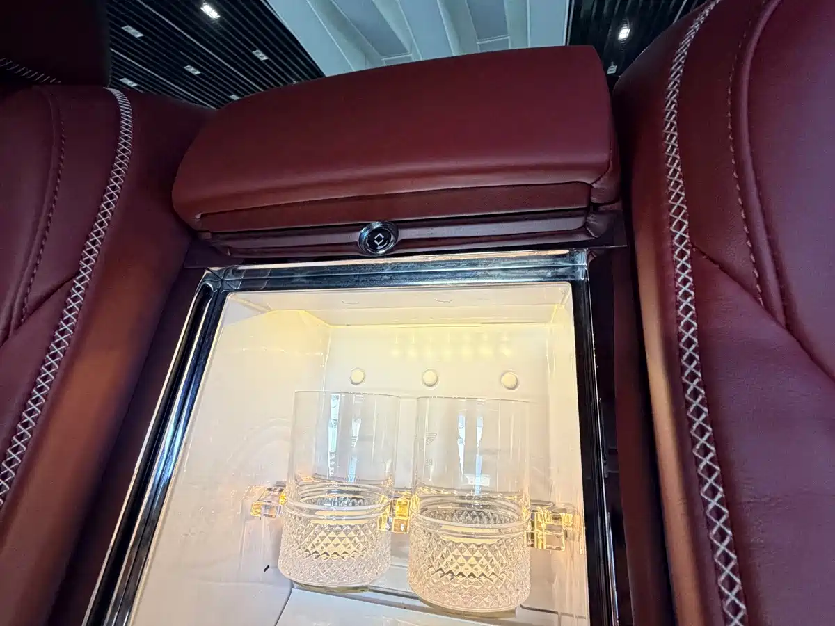 Bentley Mulsanne 2018 2017 6.8T Long Wheelbase