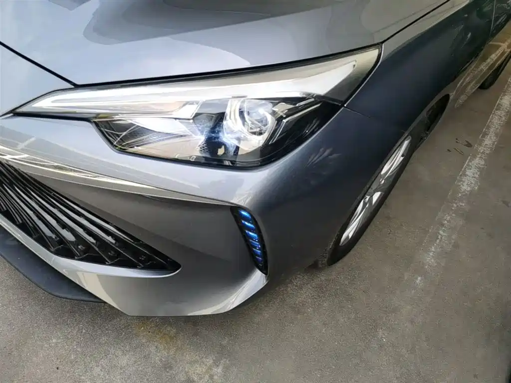 Roewe i5 2025 2023 1.5L CVT Luxury Edition