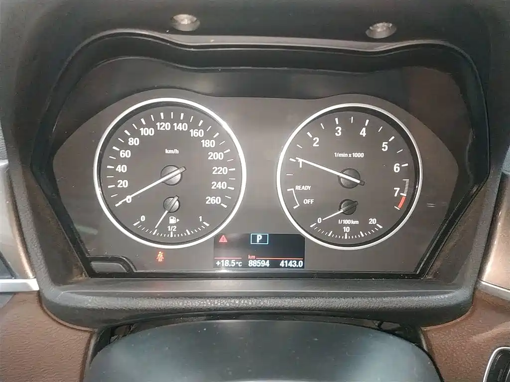 BMW X1 2018 sDrive18Li Premium Model фото 8