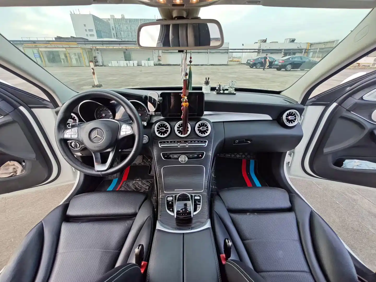 Фото 6 - Mercedes-Benz C-Class