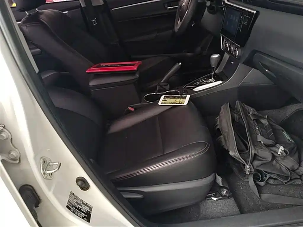 Toyota Corolla 2017 Facelift 1.2T S-CVT GL фото 25