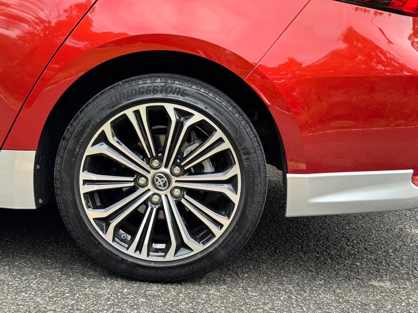 Photo 13 - Toyota Corolla