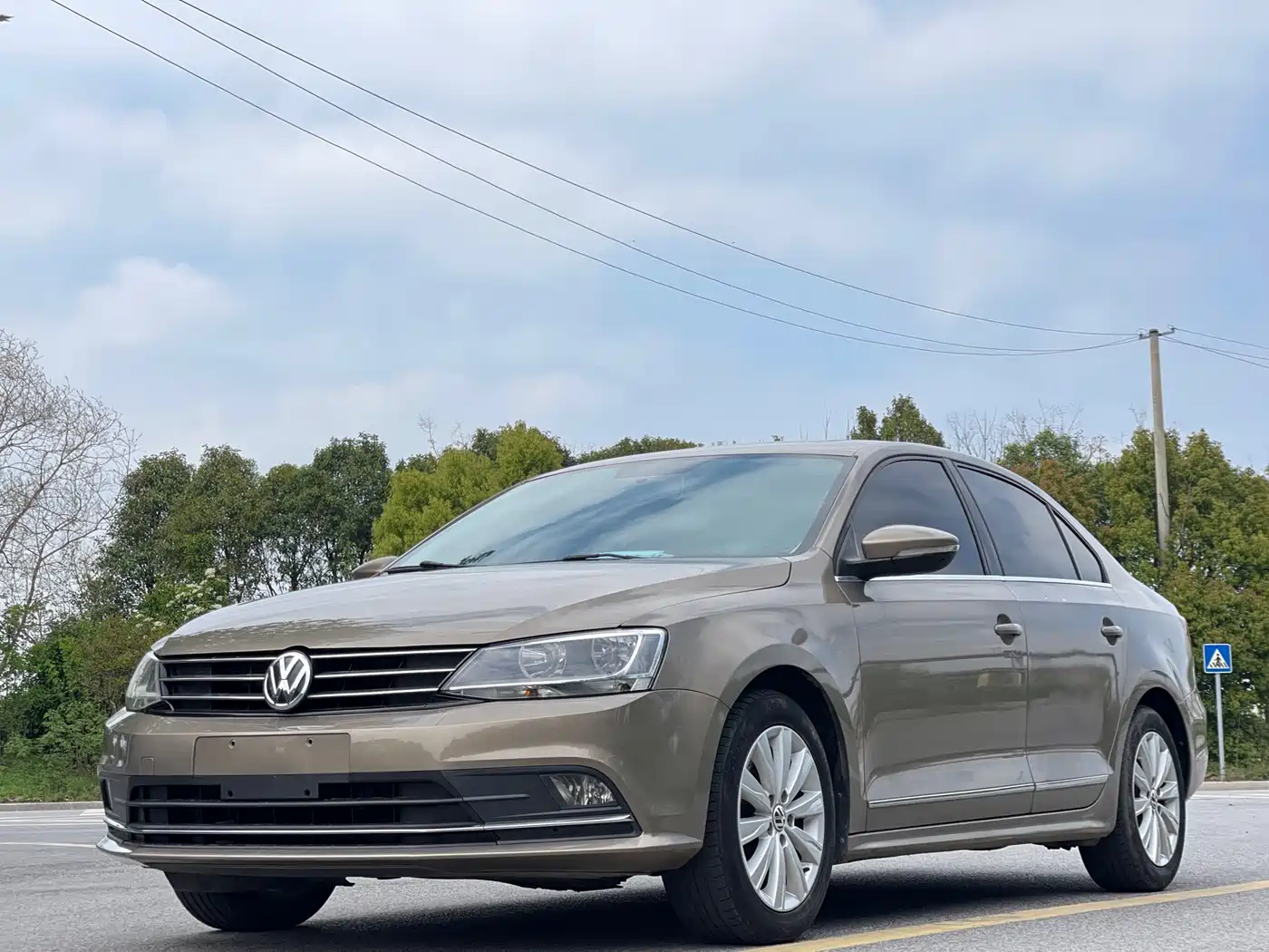 Volkswagen Sagitar 2015 1.6L Automatic Comfort