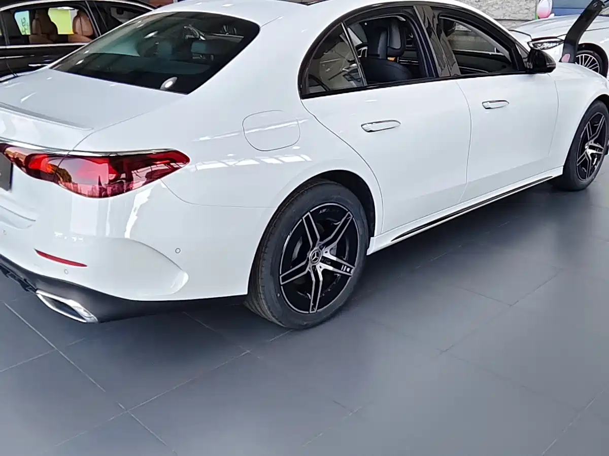 Mercedes-Benz E-Class (Import) 2025 E 260 Sport фото 7