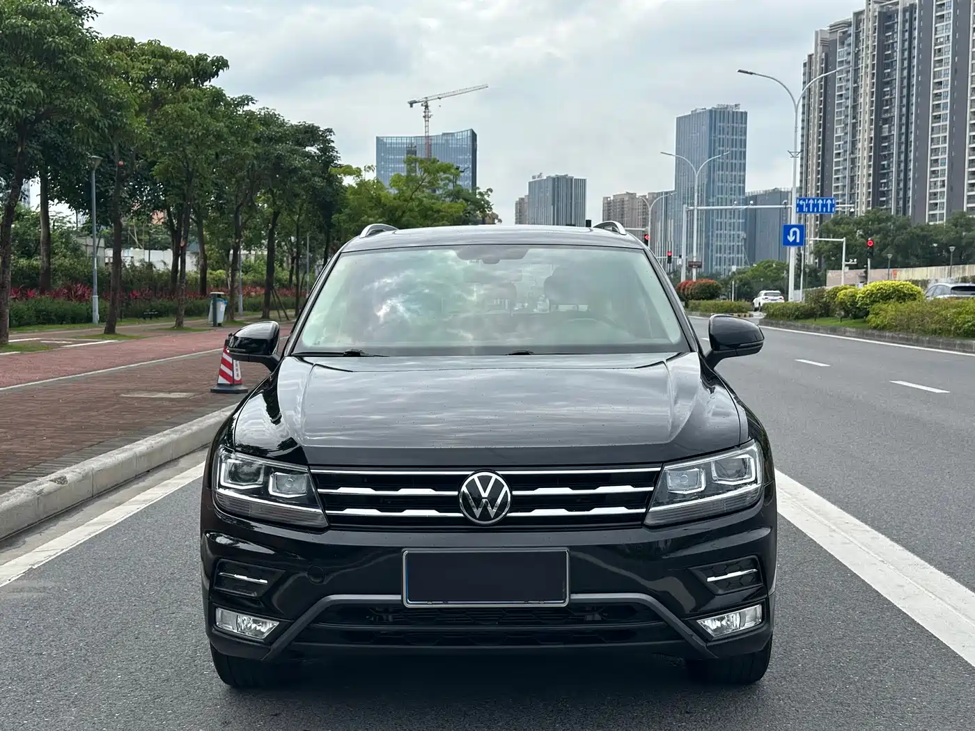 Volkswagen Tiguan L 2021 330TSI Automatic 2WD Smart фото 2