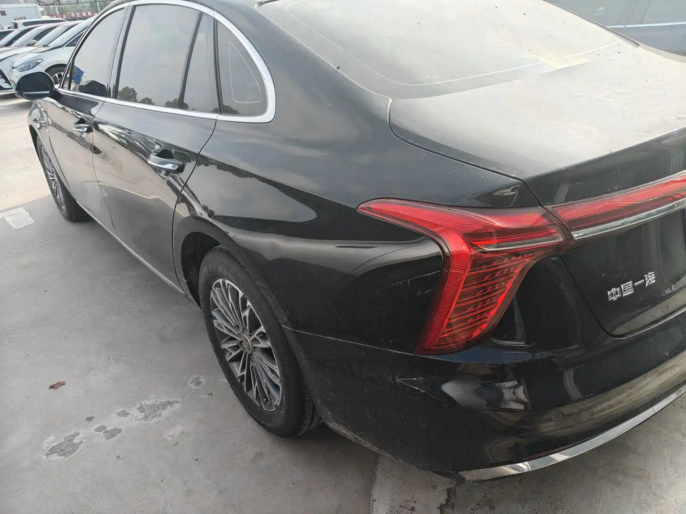 Hongqi H5 2025 1.5T DCT Flag Rhythm 500,000 Units Memorial Edition фото 7