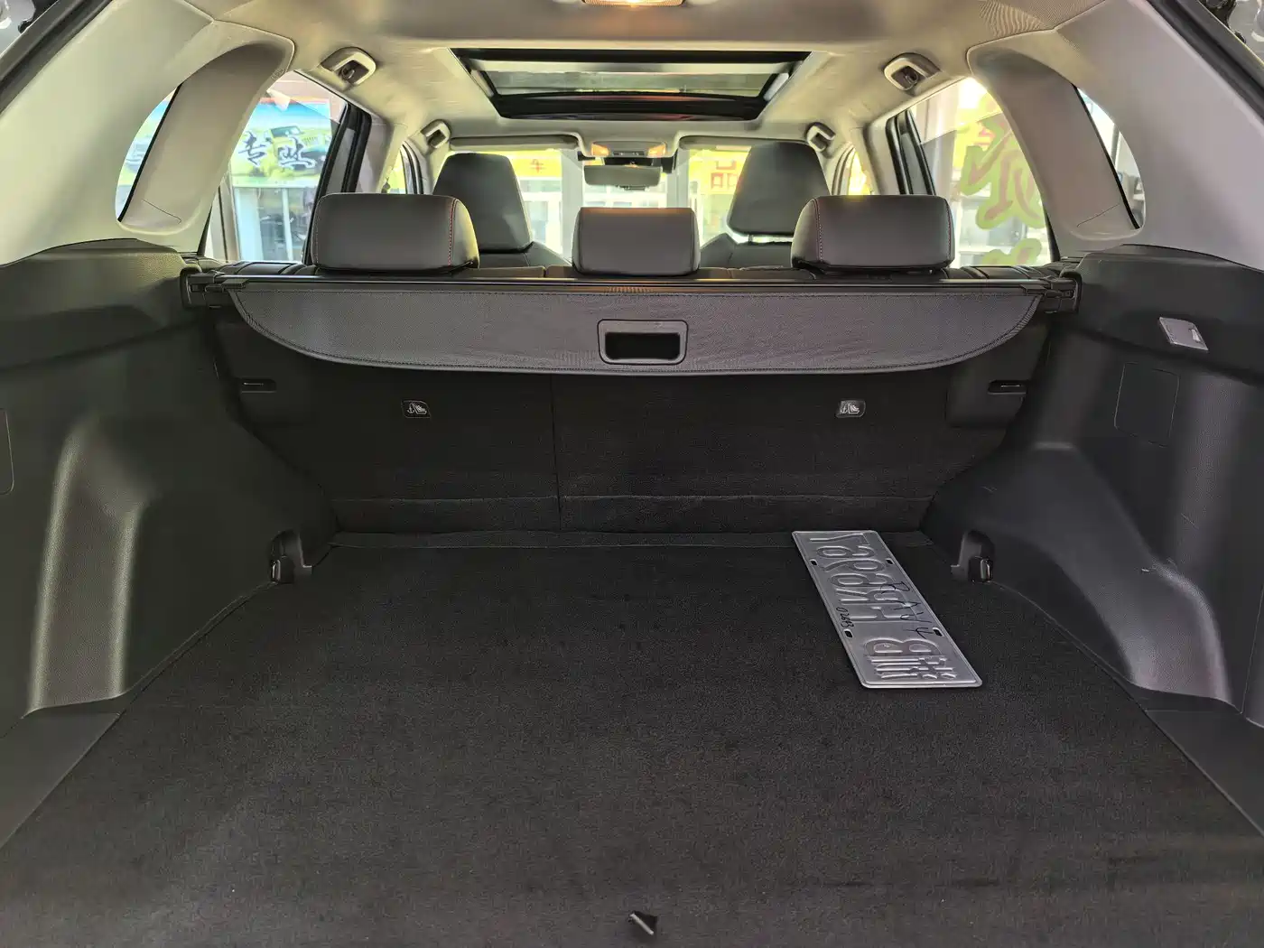 Toyota RAV4 Rongfang Dual Engine E+ 2021 2.5L 4WD Flagship Pro фото 14