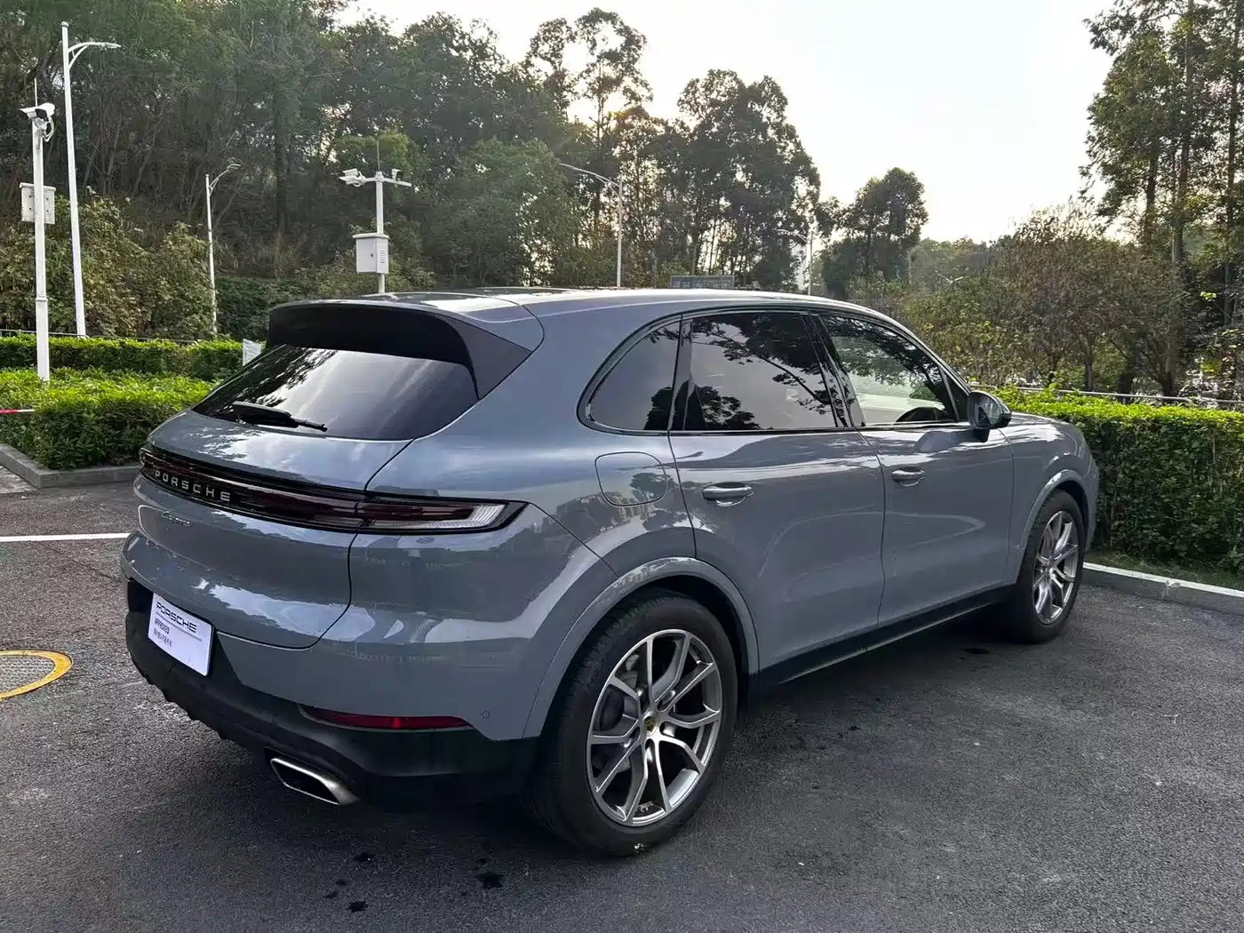 PORSCHE CAYENNE