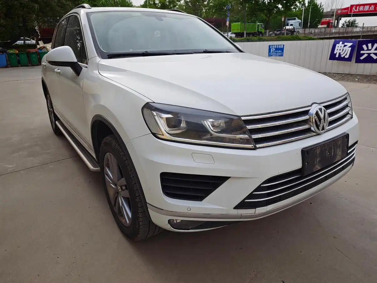 Volkswagen Touareg 2017 3.0TSI Explorer Edition фото 3