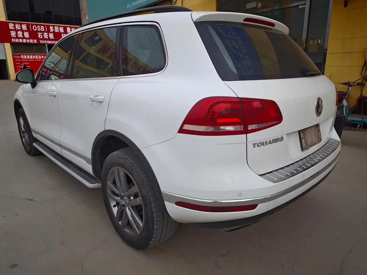 Volkswagen Touareg 2017 3.0TSI Explorer Edition фото 6
