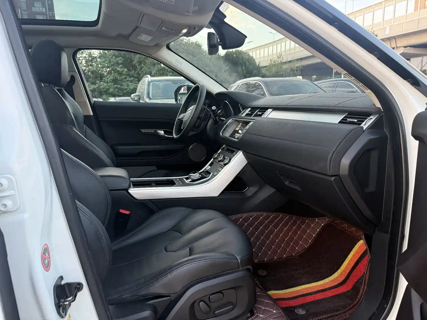 Land Rover Range Rover Evoque 2015 2015 2.0T 5-Door Intelligent Edition