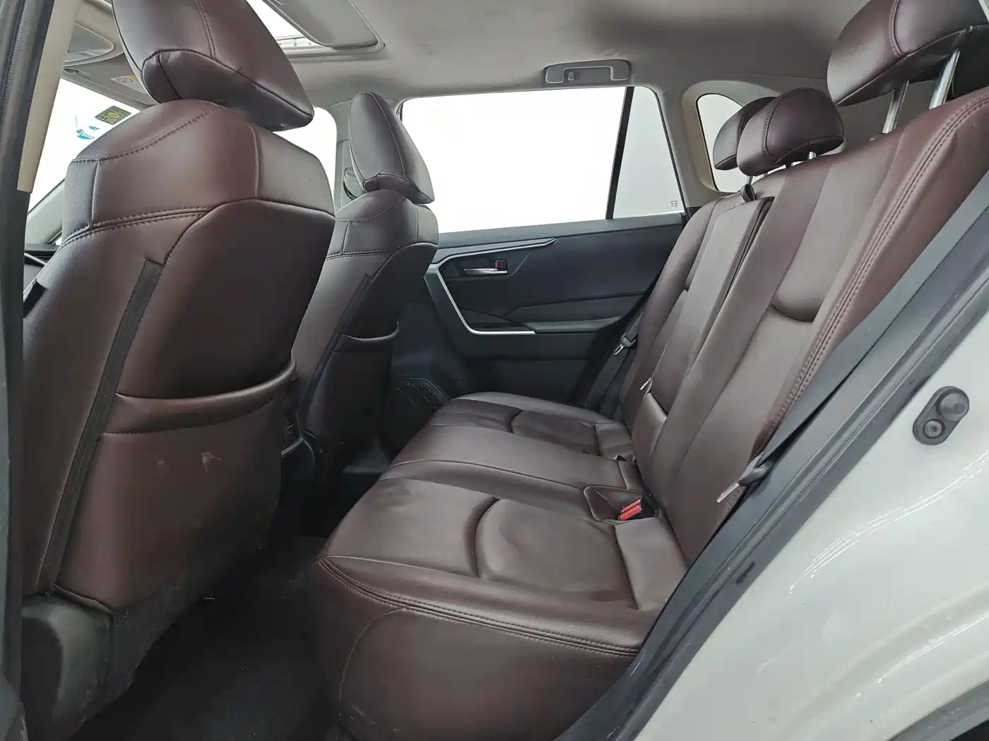 Toyota RAV4 Rongfang 2020 2.0L CVT 2WD Trend Edition фото 7