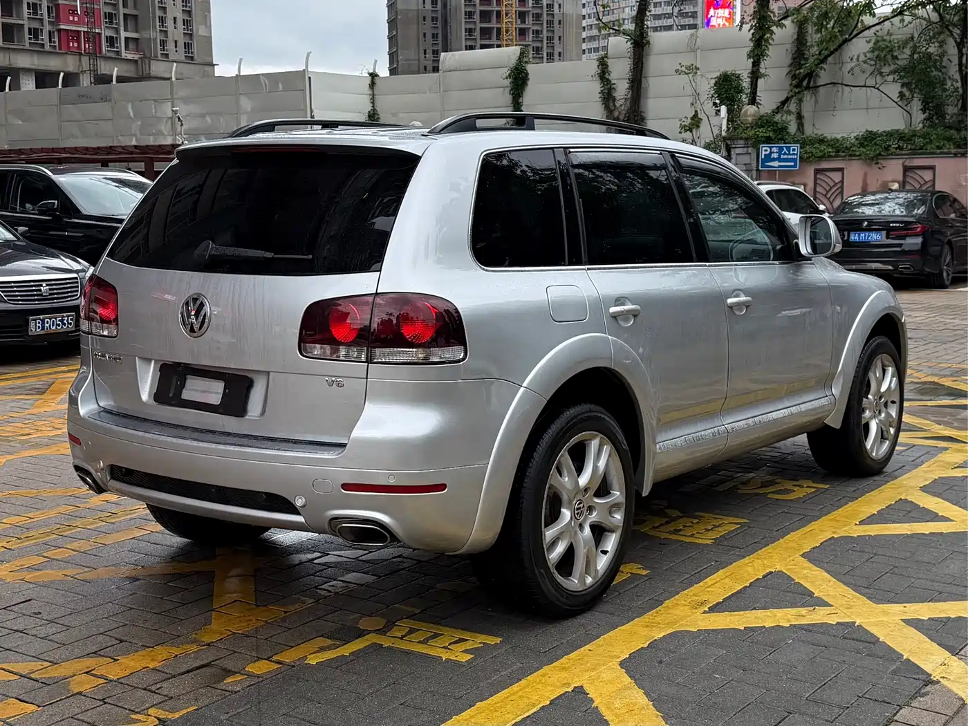 Volkswagen Touareg 2010 3.6 Limited Luxury Edition фото 11