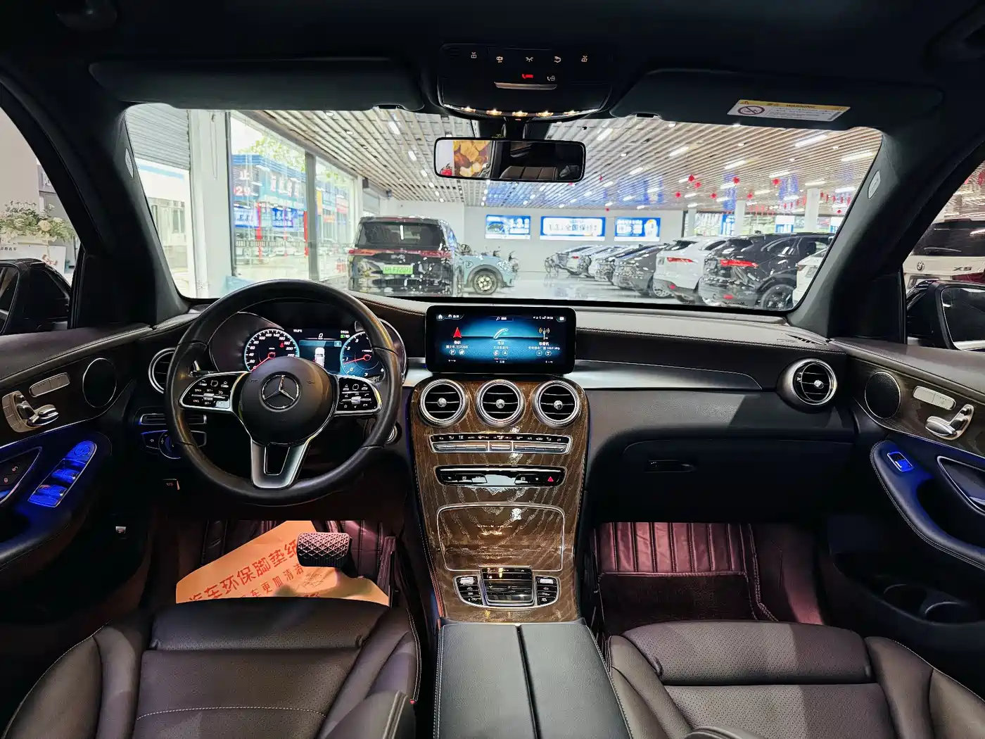 Mercedes-Benz GLC 2022 Model GLC 260 L 4MATIC Luxury Edition фото 14