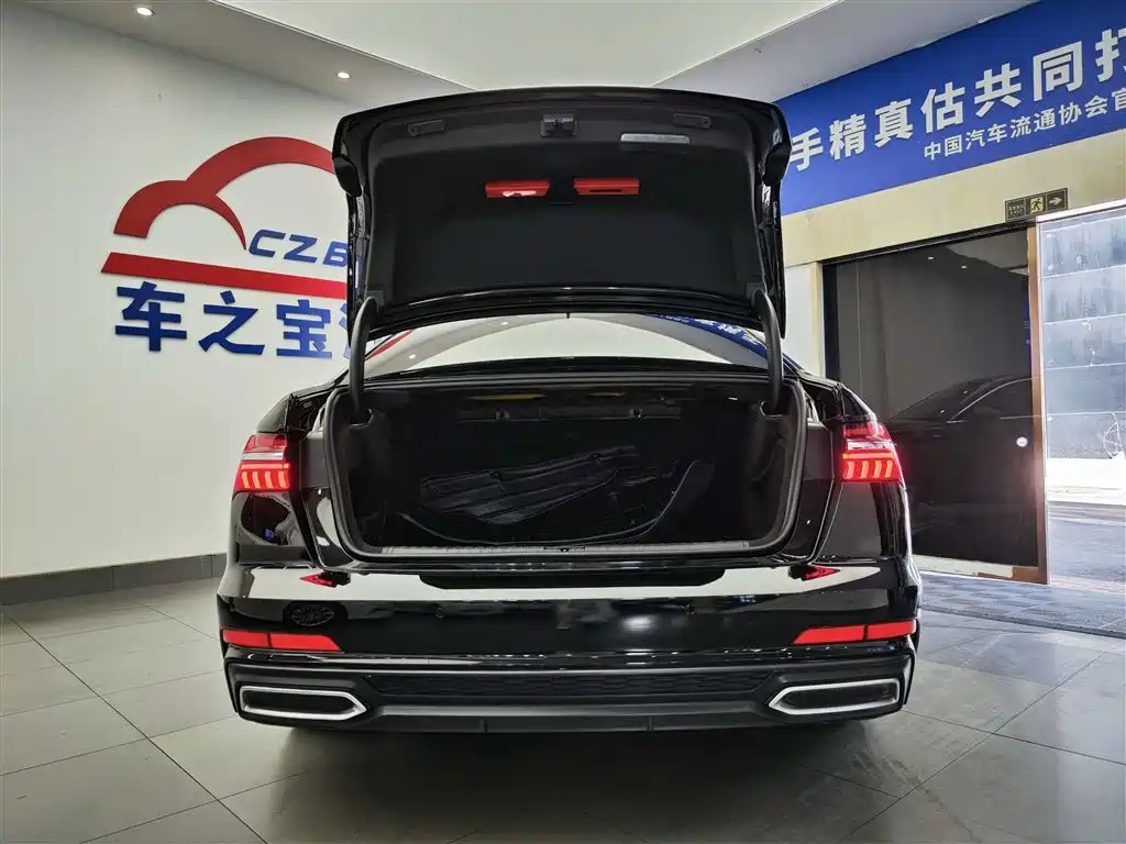 Audi A6L 2021 40 TFSI Luxury Sport фото 9
