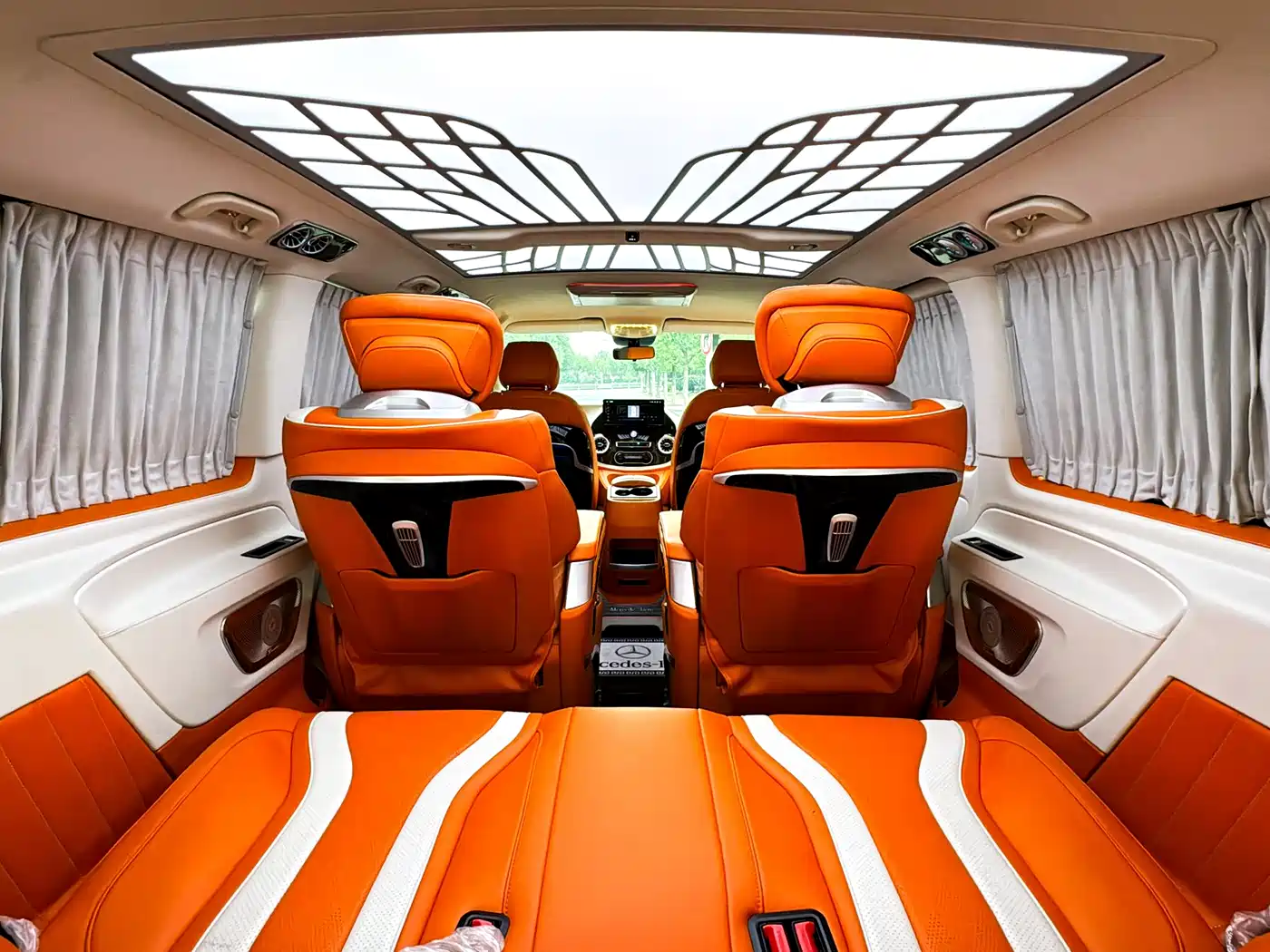 Mercedes-Benz Vito 2023 2.0T Elite 7-Seater фото 14