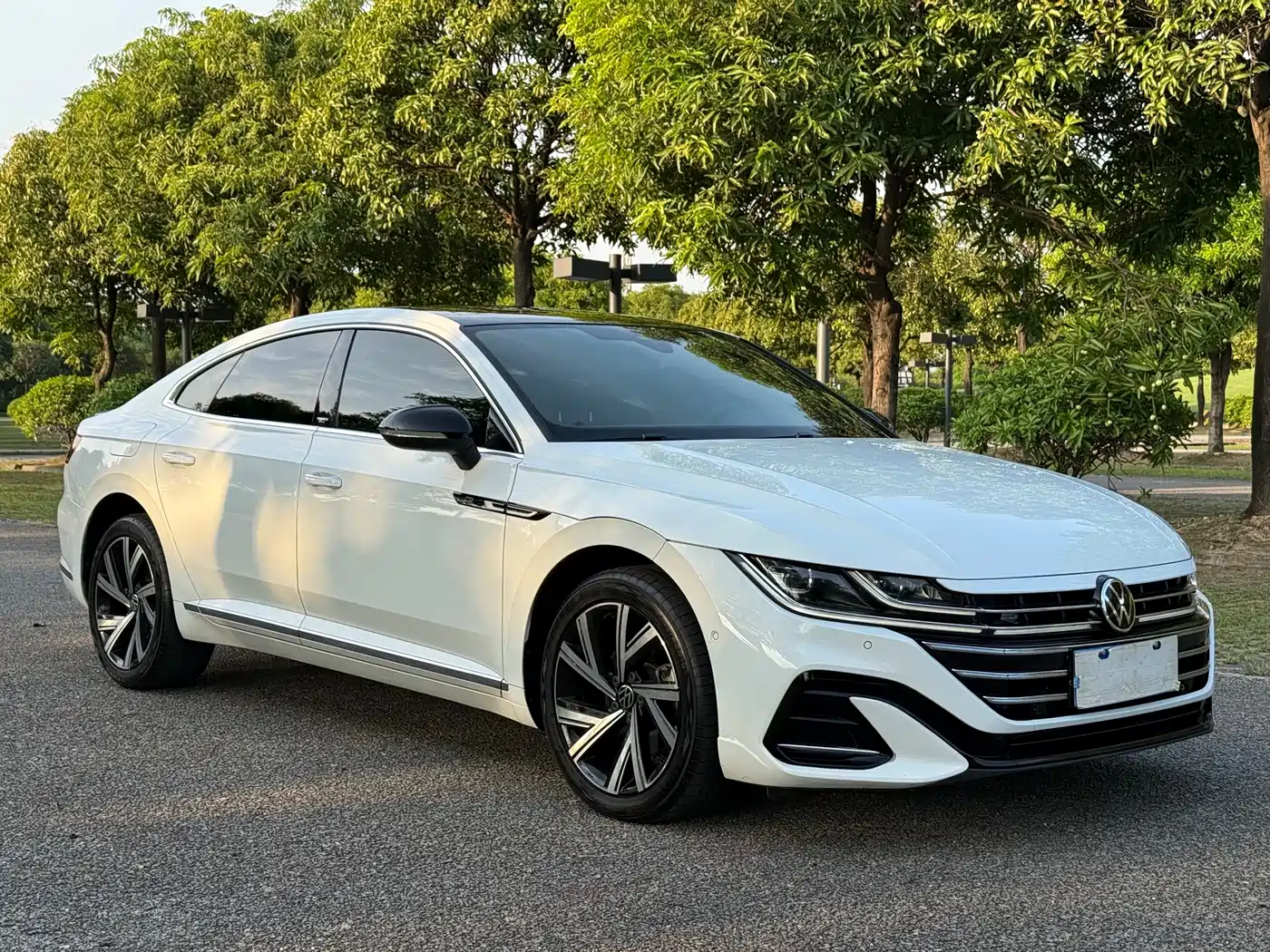 Volkswagen FAW-Volkswagen CC 2021 380TSI Eye-catching Edition фото 3