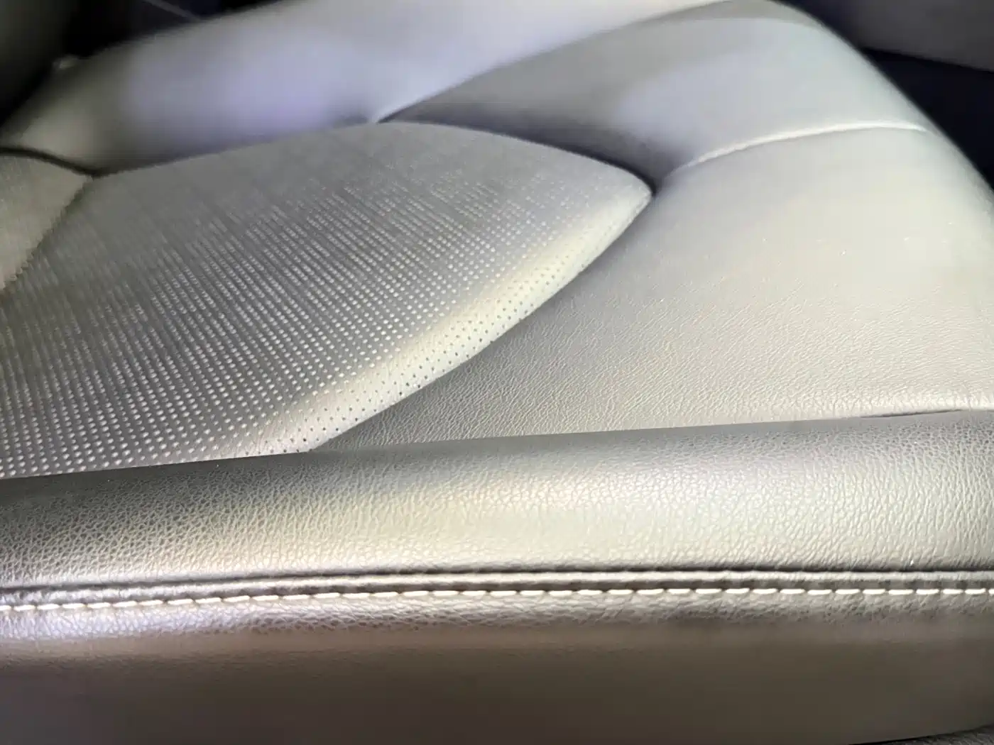 Toyota Camry 2023 2.5S Trend Edition фото 16