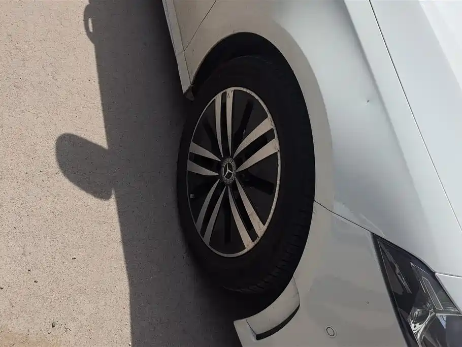 Mercedes-Benz A-Class 2019 A 180 L Sport Sedan фото 6