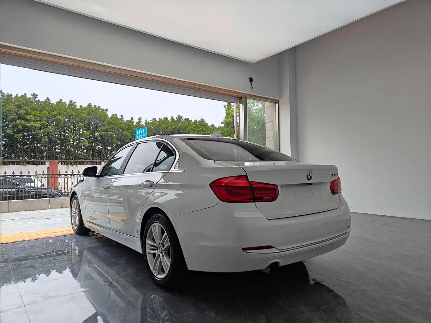 BMW 3 Series 2016 320Li Progressive фото 5