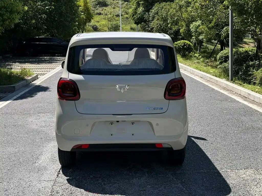Wuling Motors Hongguang MINIEV 2026 2025 4-Door Advanced