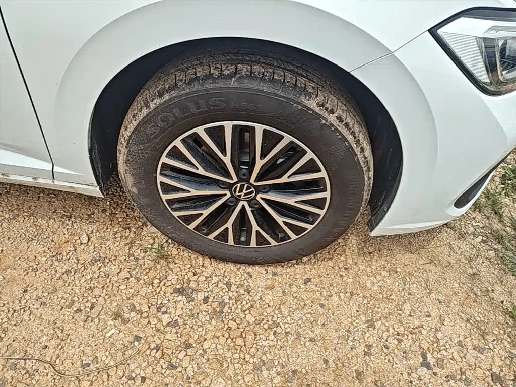 Volkswagen Sagitar 2025 200TSI DSG Flying Leap Edition фото 13