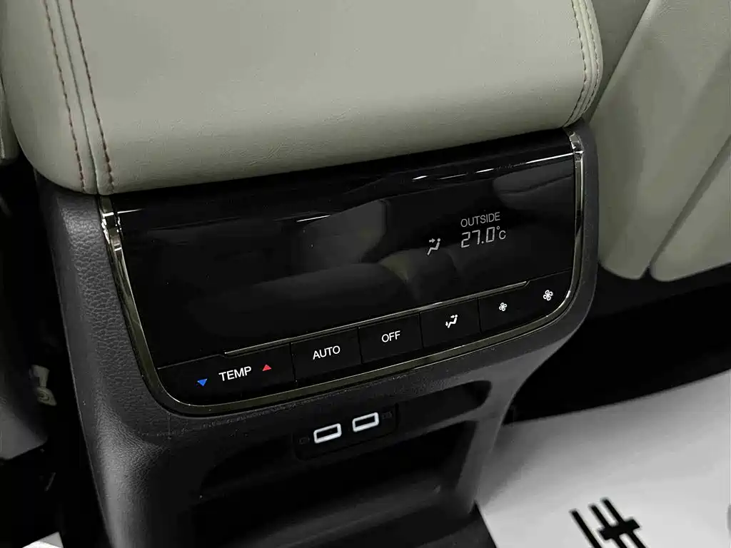 GAC Trumpchi Trumpchi GS8 2022 Hybrid Series 2.0TM 4WD Premium Edition (7-Seater) фото 17