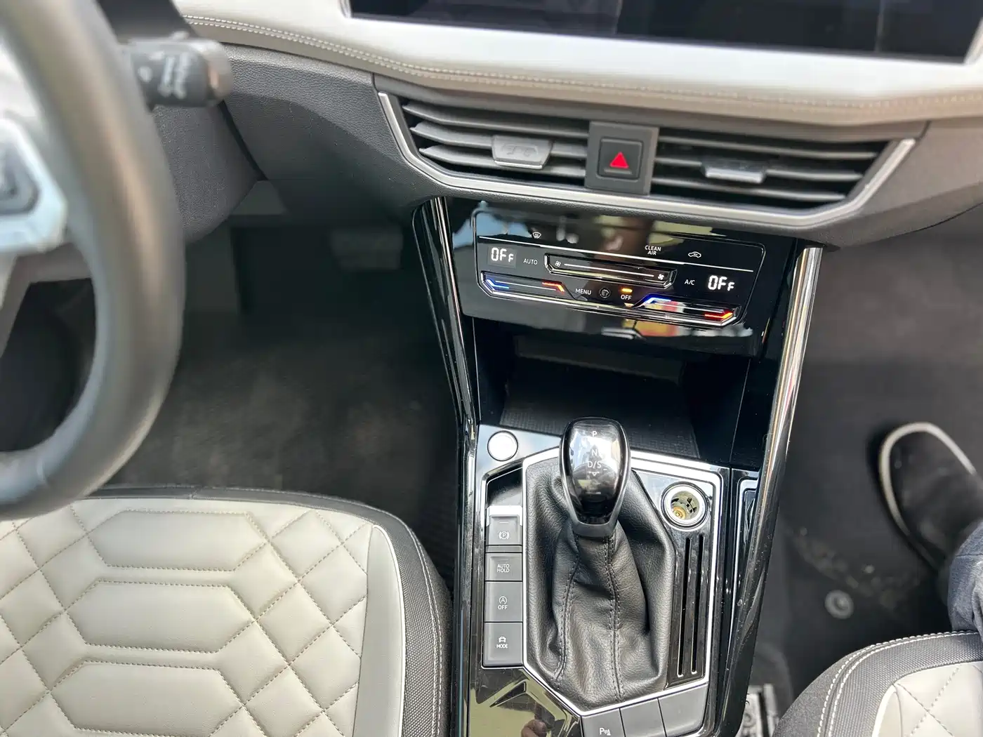 Volkswagen Tayron 2023 300TSI 2WD Luxury Plus Advanced Edition фото 25