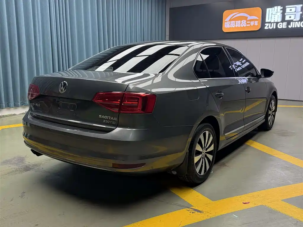 Volkswagen Sagitar 2017 230TSI Automatic Comfort фото 6