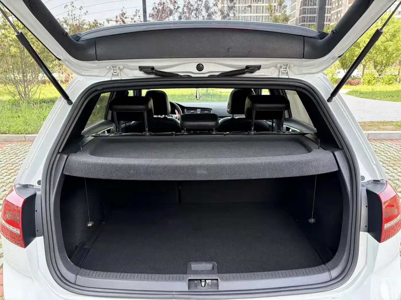 Volkswagen Golf GTI 2016 2.0TSI GTI фото 23