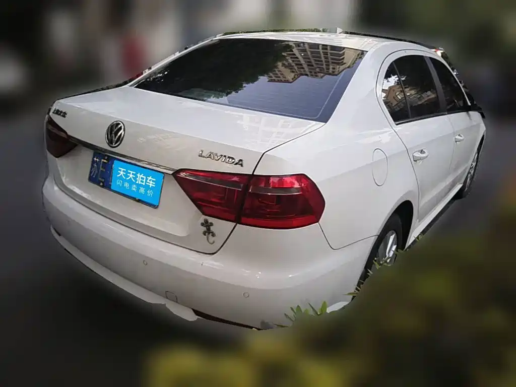Фото 2 - Volkswagen Lavida