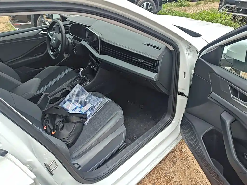Volkswagen Sagitar 2025 200TSI DSG Flying Leap Edition фото 11